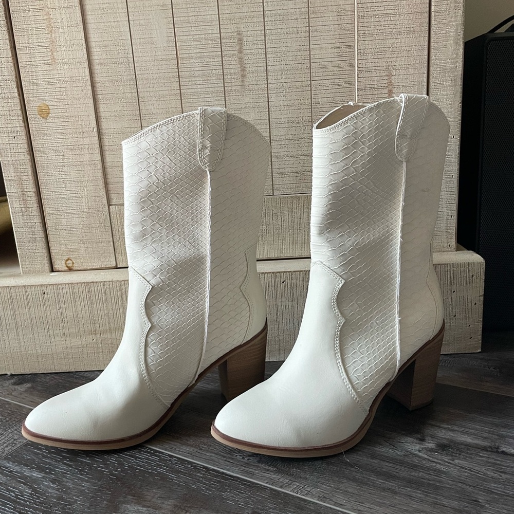 Women's White Western Boots